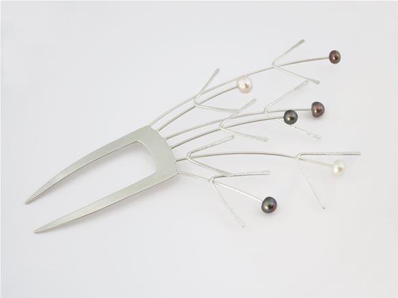 Modern bridal leaf hairpin in sterling silver with cultured pearls - Headdress