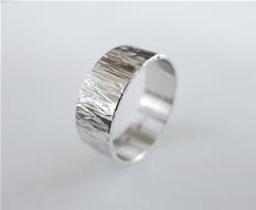 Tree Bark Ring in Sterling Silver - Hammered Band - Unisex Ring